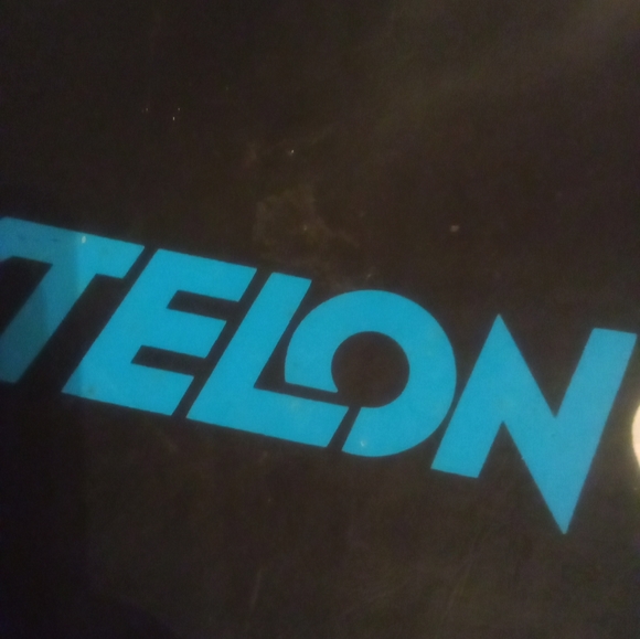 Ektelon Elantra GraphiteTennis Raquet with Case - Picture 5 of 16